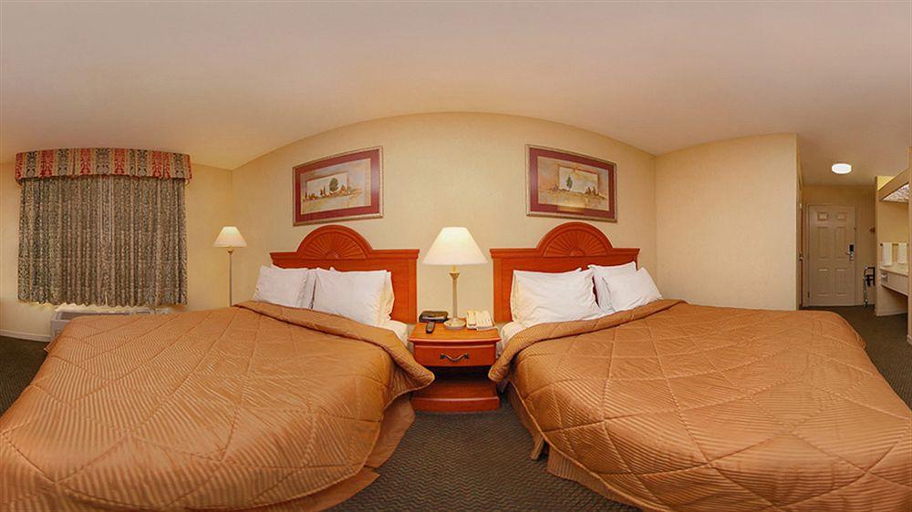 Days Inn By Wyndham קונקורד מראה חיצוני תמונה