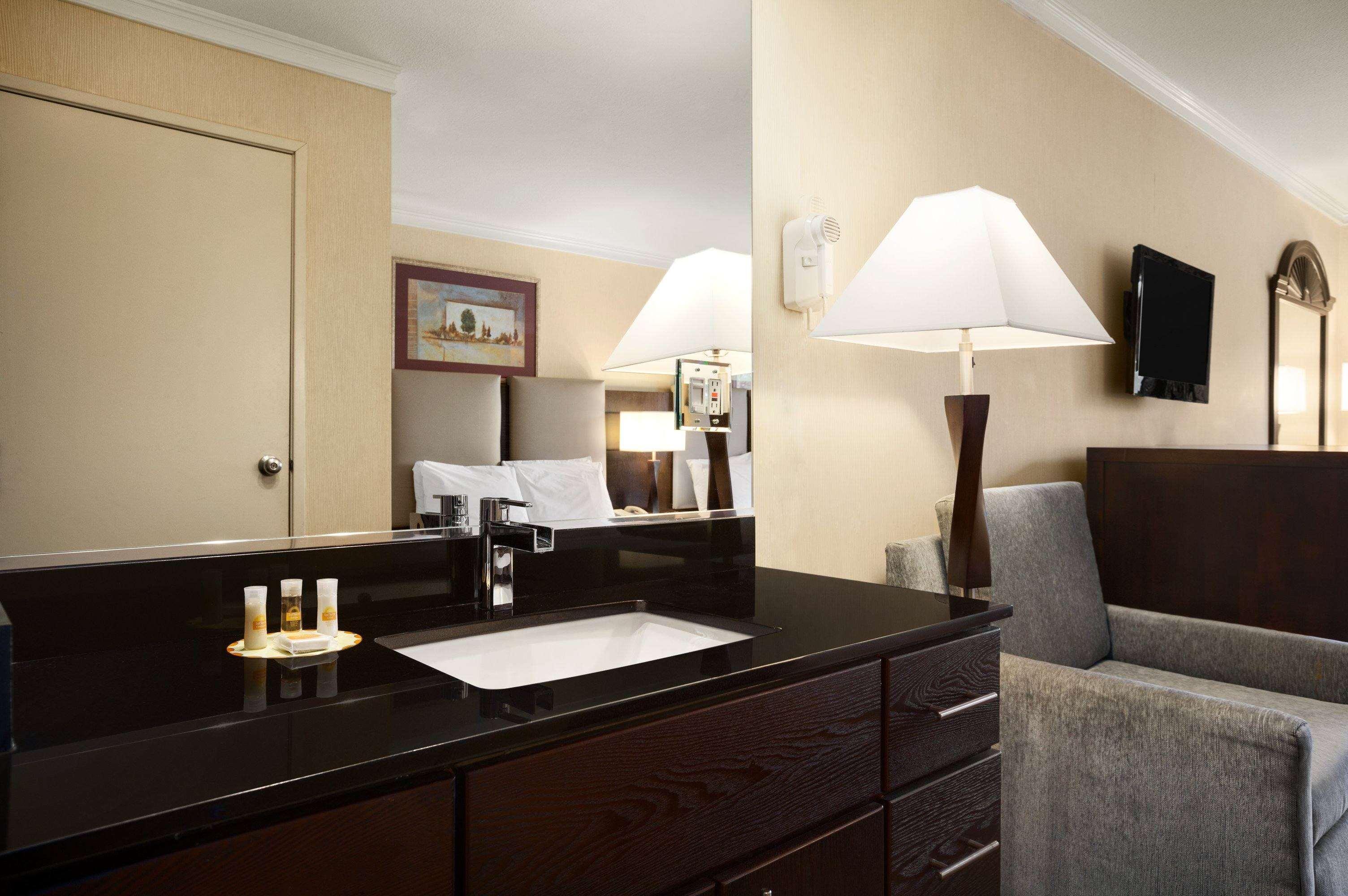 Days Inn By Wyndham קונקורד מראה חיצוני תמונה