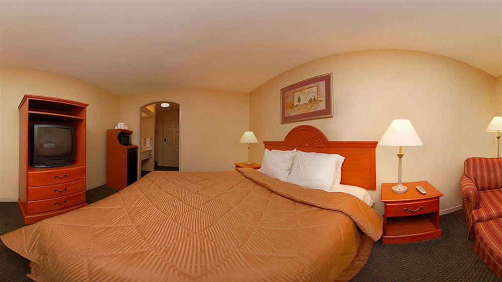 Days Inn By Wyndham קונקורד מראה חיצוני תמונה